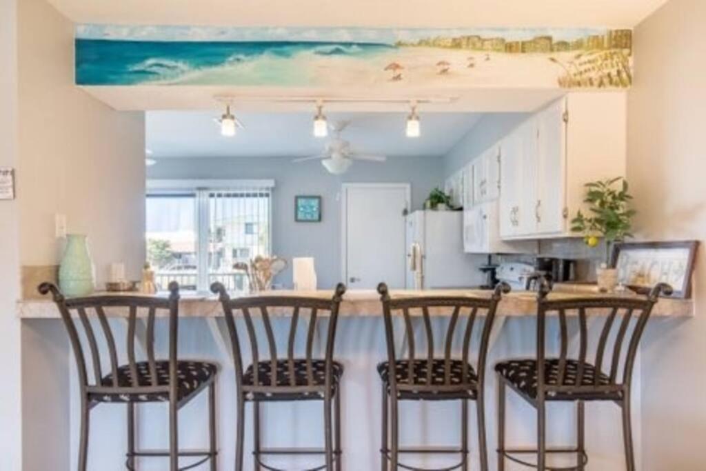 “Sandprints” Destin Luaran gambar